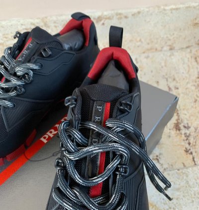 Low Top Trainers In Black Rubio