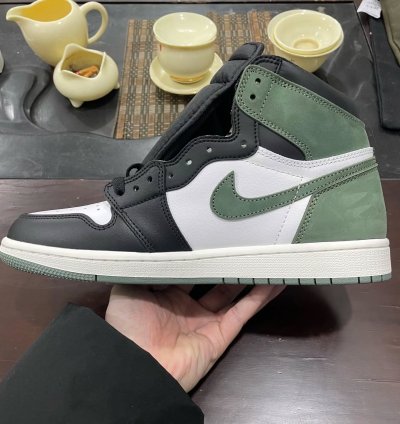 Air Jordan 1 Retro High Og clay Green