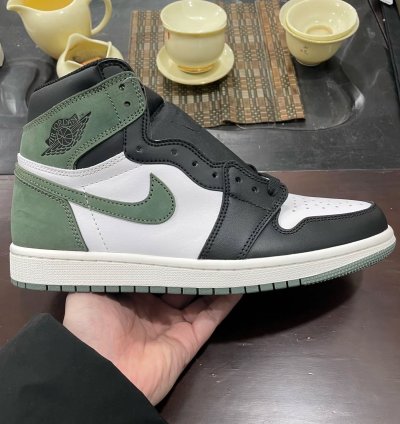 Air Jordan 1 Retro High Og clay Green
