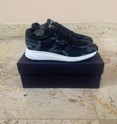 Low Top Trainers In Blue Camo