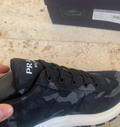 Low Top Trainers In Blue Camo