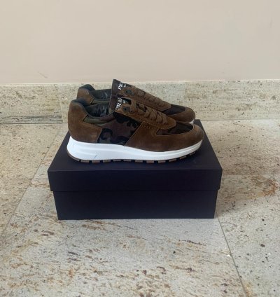 Low Top Trainers In Sigaro Mimetico