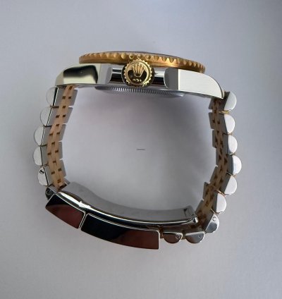 Rolex Gmt-master Ii Box And Papers No Scratches Worn On Special Occasions Only