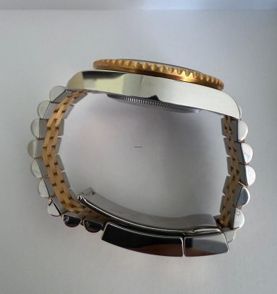 Rolex Gmt-master Ii Box And Papers No Scratches Worn On Special Occasions Only