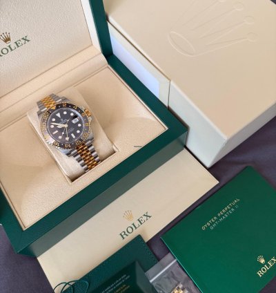 Rolex Gmt-master Ii Box And Papers No Scratches Worn On Special Occasions Only