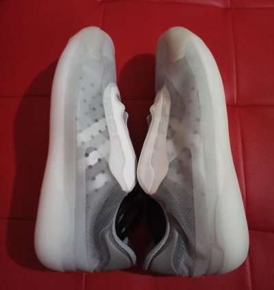 Luna Rossa 21 Sample Pair