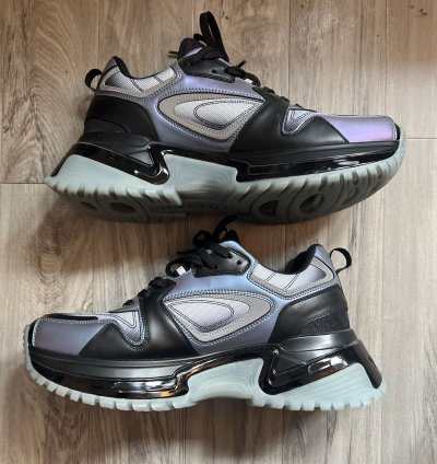 Lv Chunky Runner Sneaker