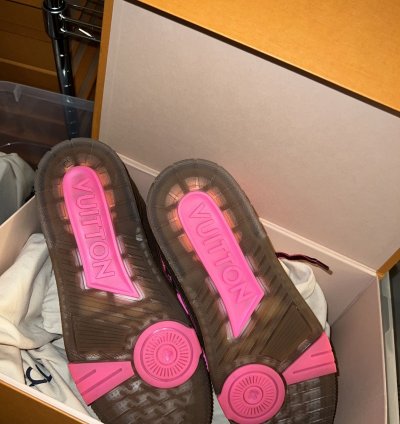 Lv Monogram Trainers Lv7 Us9