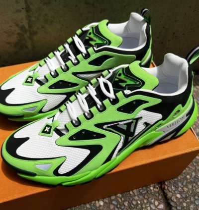 Lv Runner Tactic Sneaker