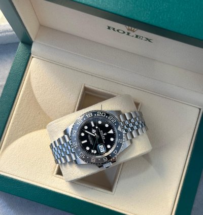 Rolex Gmt-master Ii Bruce Wayne 126710grnr Jubilee 2025