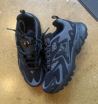 Lv Runner Tatic Sneaker