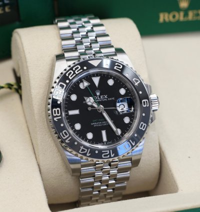 Rolex Gmt-master Ii Bruce Wayne Jubilee 126710grnr 2025 Full Set