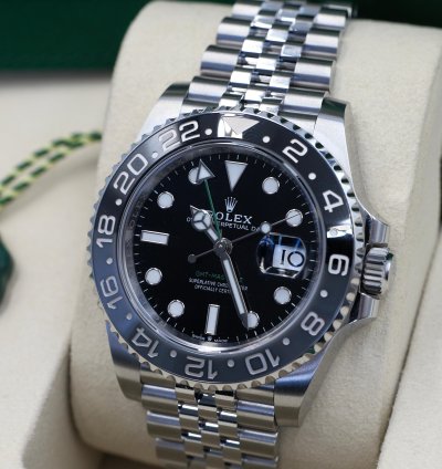 Rolex Gmt-master Ii Bruce Wayne Jubilee 126710grnr 2025 Full Set