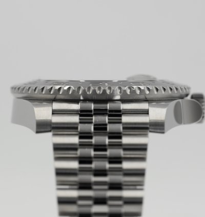 Rolex Gmt-master Ii Bruce Wayne Jubilee 126710grnr 2025 Full Set