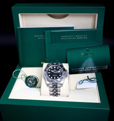 Rolex Gmt-master Ii Bruce Wayne Jubilee Full Set Fully Stickered
