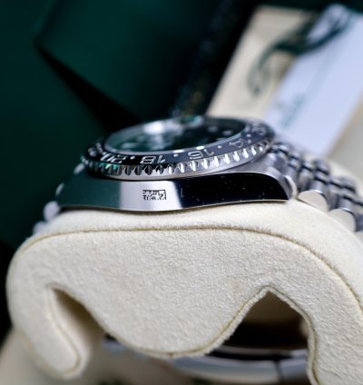 Rolex Gmt-master Ii Bruce Wayne Jubilee Full Set Fully Stickered