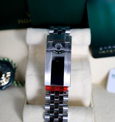 Rolex Gmt-master Ii Bruce Wayne Jubilee Full Set Fully Stickered
