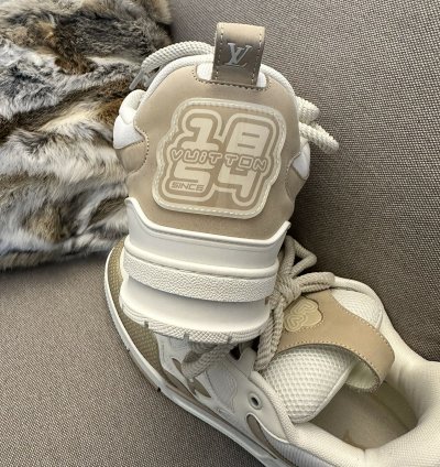Lv Skate Trainers Size10