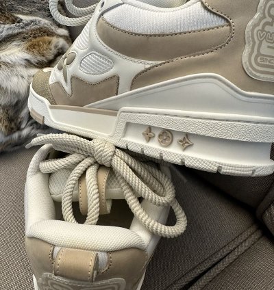 Lv Skate Trainers Size10