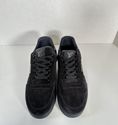 Lv Staff Trainer Sneaker