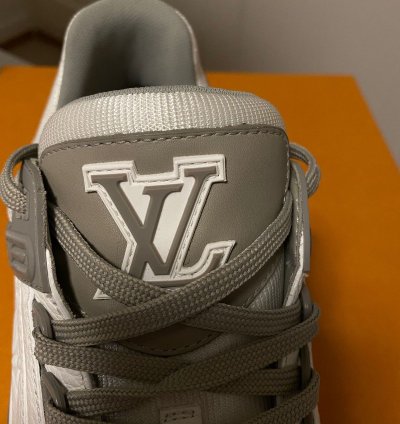 Lv Trainer Grey White Uk 7
