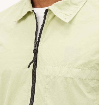 500 Ss22 Logo Zipped Overshirt Green