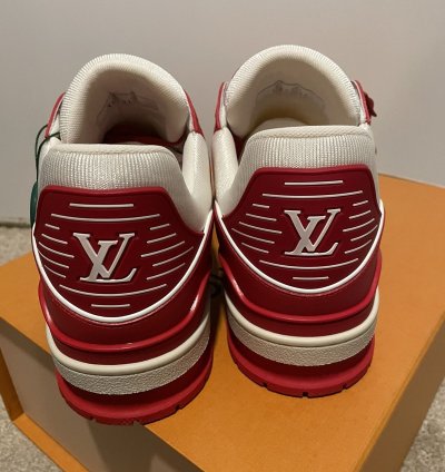 Lv Trainer Red White