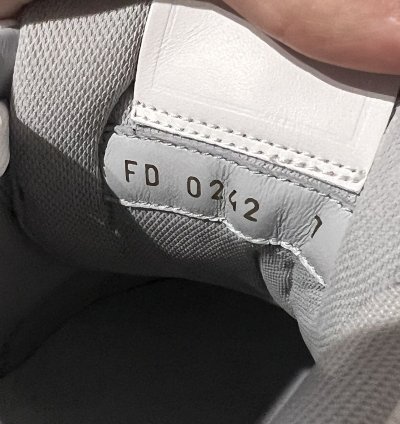 Lv Trainer Triple White