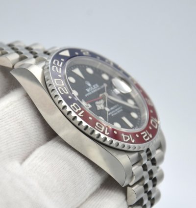 Rolex Gmt-master Ii Jubile Bracelet Pepsi 126710blro