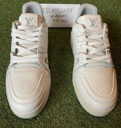 Lv Trainer White