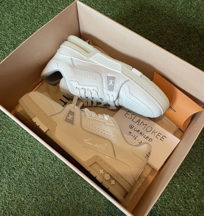 Lv Trainer White