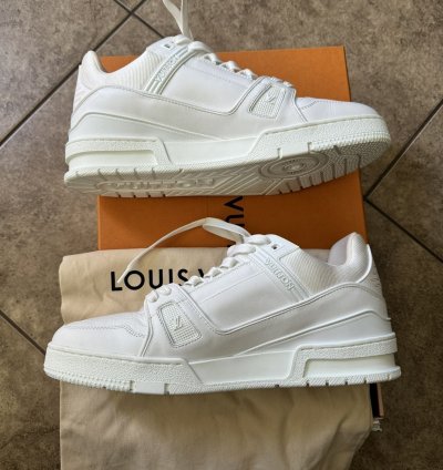 Lv Trainers All White
