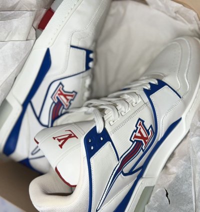 Mens Louis Vuitton Sneaker