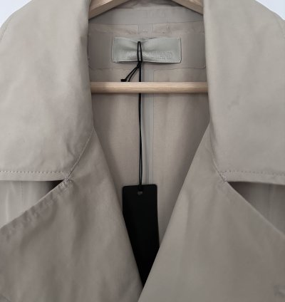 703f1 - Ghost Piece -ventile Trench