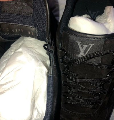 New 2019 Black Trainer