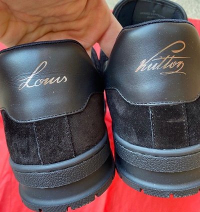 New 2019 Black Trainer