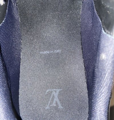 New 2019 Black Trainer