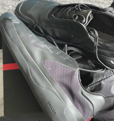 New In Box Luna Rossa 21 Sneakers