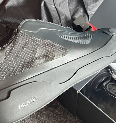 New In Box Luna Rossa 21 Sneakers
