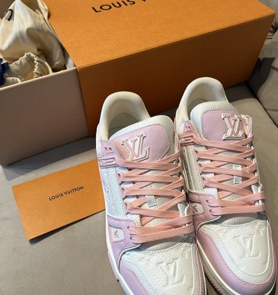 New Louis Vuitton Trainers pink White