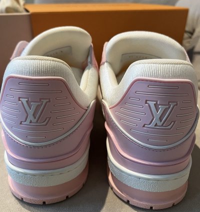 New Louis Vuitton Trainers pink White