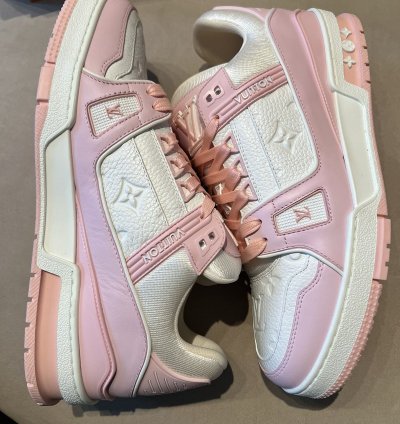 New Louis Vuitton Trainers pink White