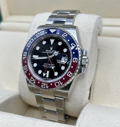 Rolex Gmt-master Ii Pepsi 126710blro Unworn Full Set