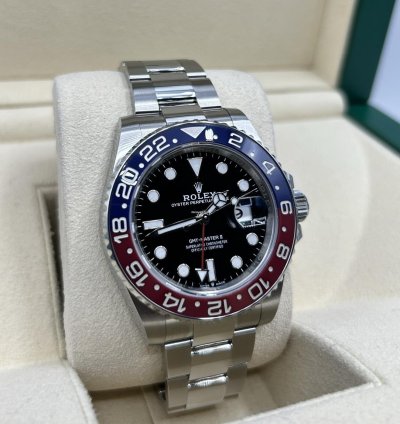 Rolex Gmt-master Ii Pepsi 126710blro Unworn Full Set