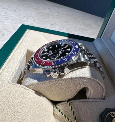 Rolex Gmt-master Ii Pepsi 26710blro