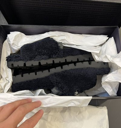 New Worn Fur Slip Ons Full Set