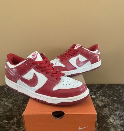 2001 Nike Dunk Low Patent Leather Varsity Red Eu