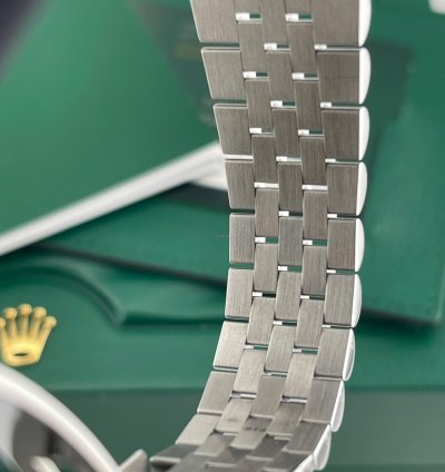 Rolex Gmt-master Ii Perfect Unworn Pepsi Jubilee Bracelet