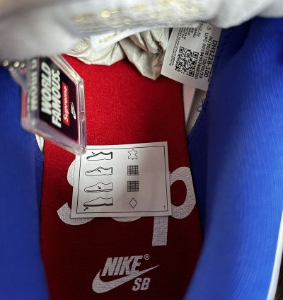 Nike Sb Dunk Low Supreme Blue