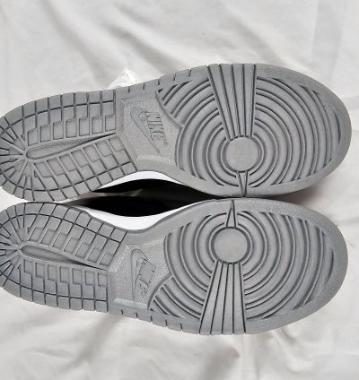 Nike Sb Dunk Low Supreme Jewel Swoosh